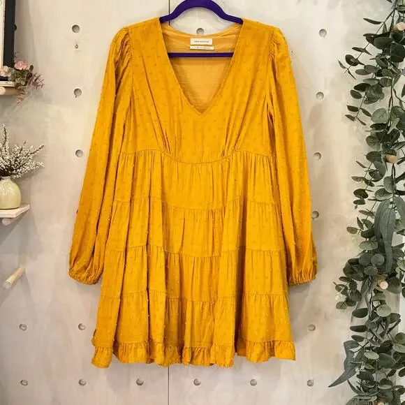 URBAN OUTFITTERS Boho Tiered Dress Size S Yellow Gold Rayon Swiss Dot MSRP $79 - Picture 2 of 9